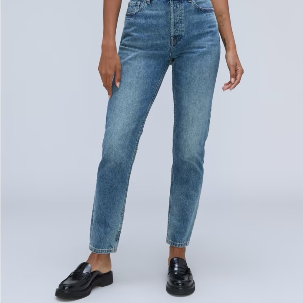 Everlane The ’90s Cheeky® Jean